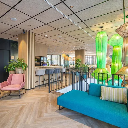 Hotel Js Plaza 4*